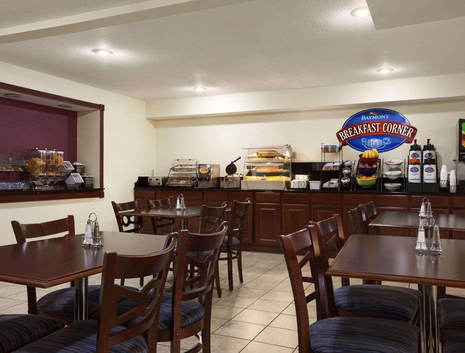 Quality Inn Lincoln Cornhusker Exterior photo