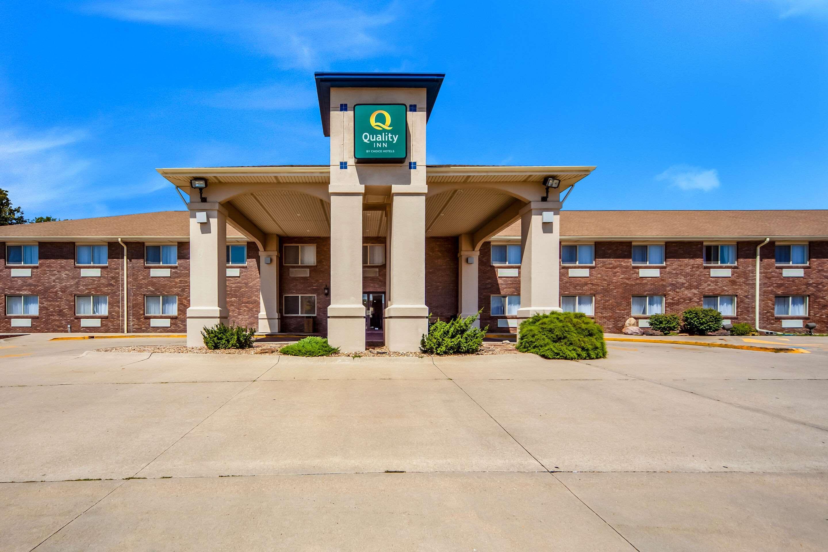 Quality Inn Lincoln Cornhusker Exterior photo