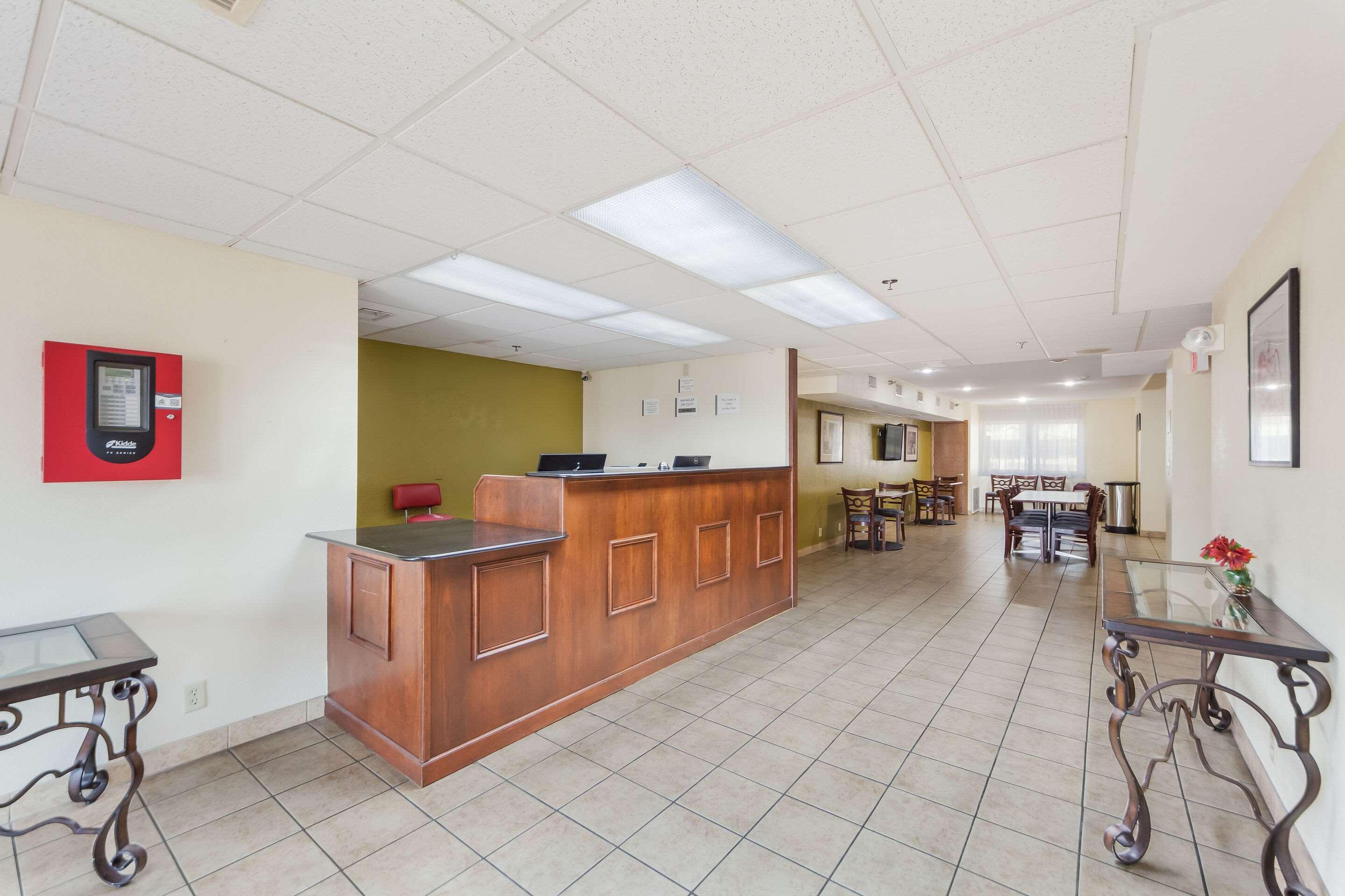 Quality Inn Lincoln Cornhusker Exterior photo