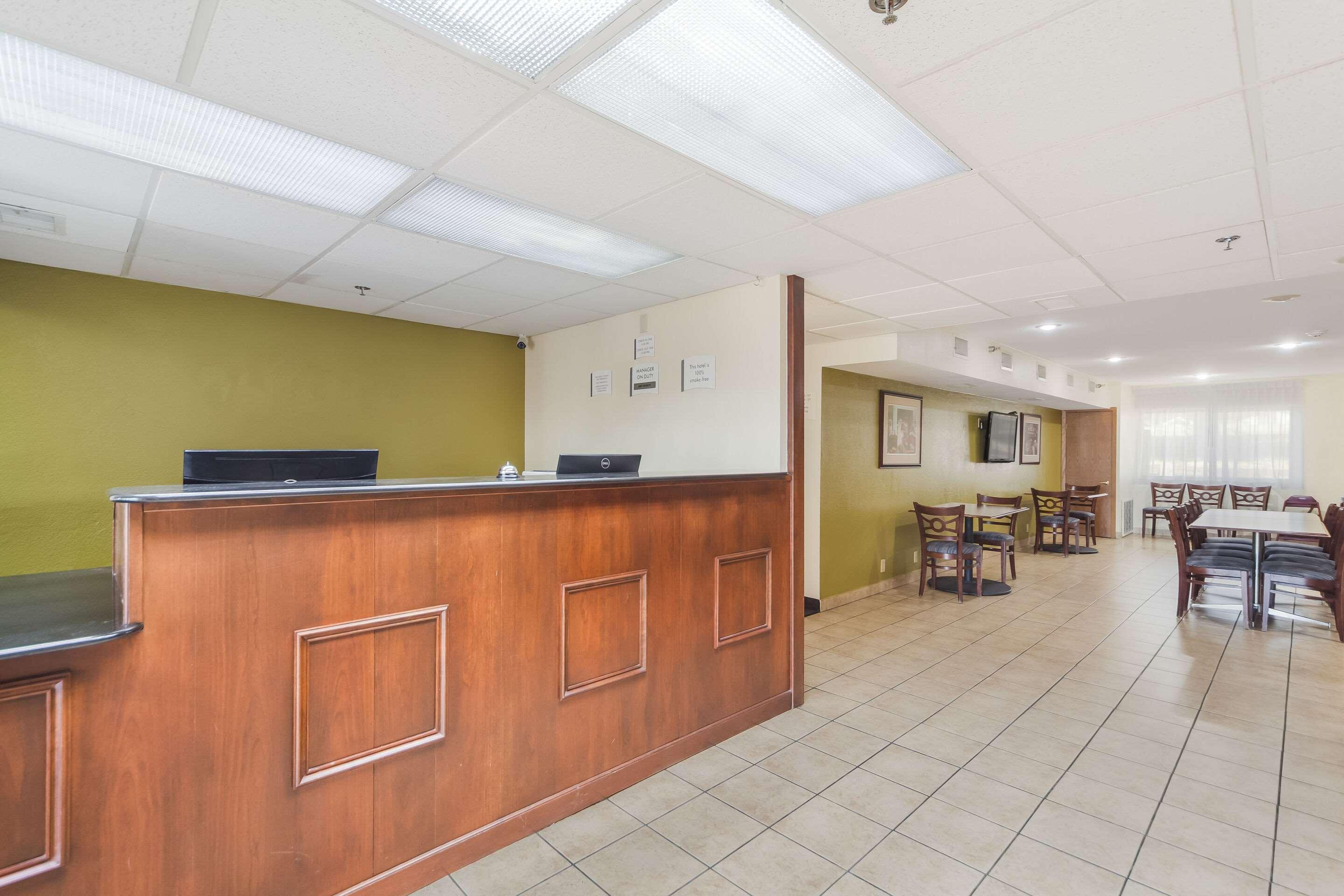 Quality Inn Lincoln Cornhusker Exterior photo