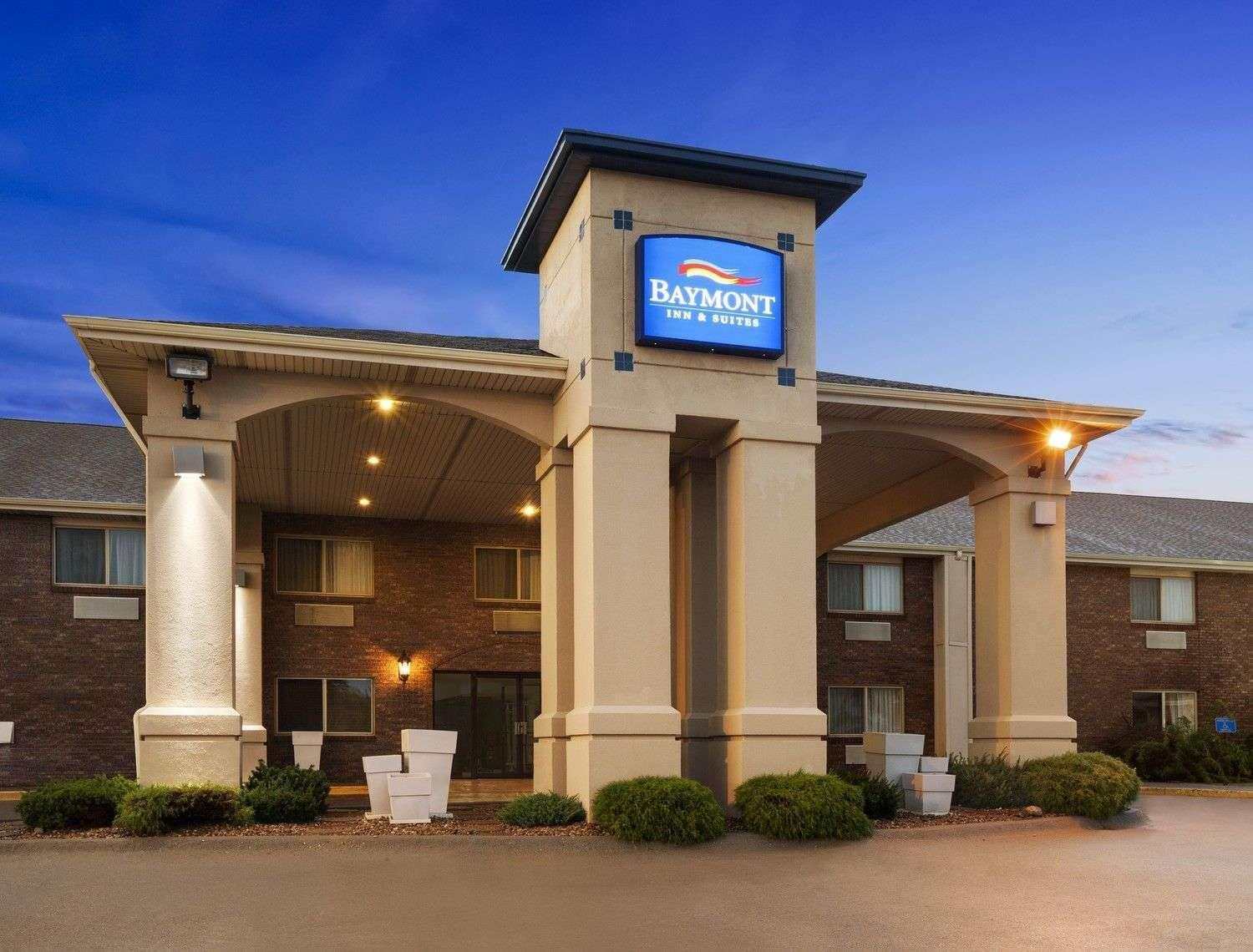 Quality Inn Lincoln Cornhusker Exterior photo